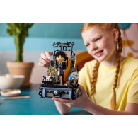 LEGO 76780 Miercoles Addams - 702 Piezas